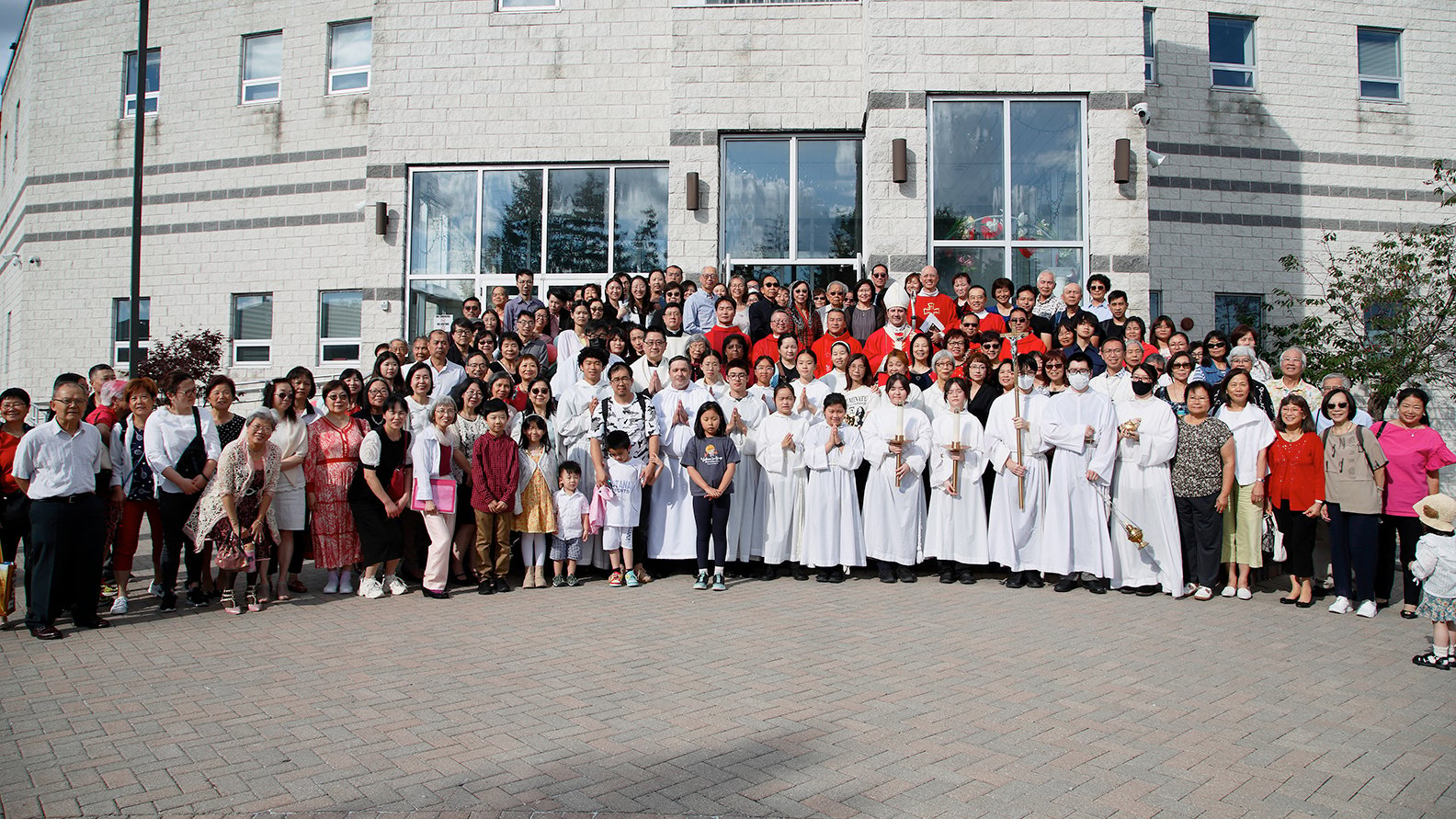 Archbishop Leo Travels to Chinese Martyrs Parish in Markham