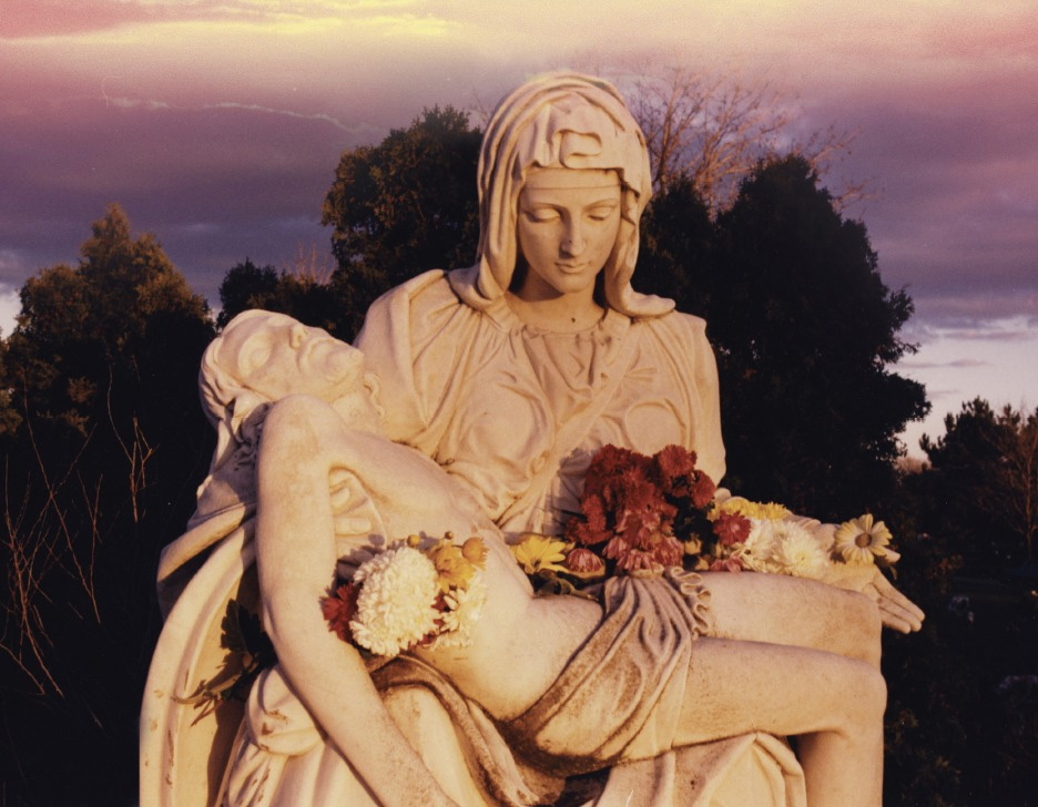 Statue of Mary holding Jesus